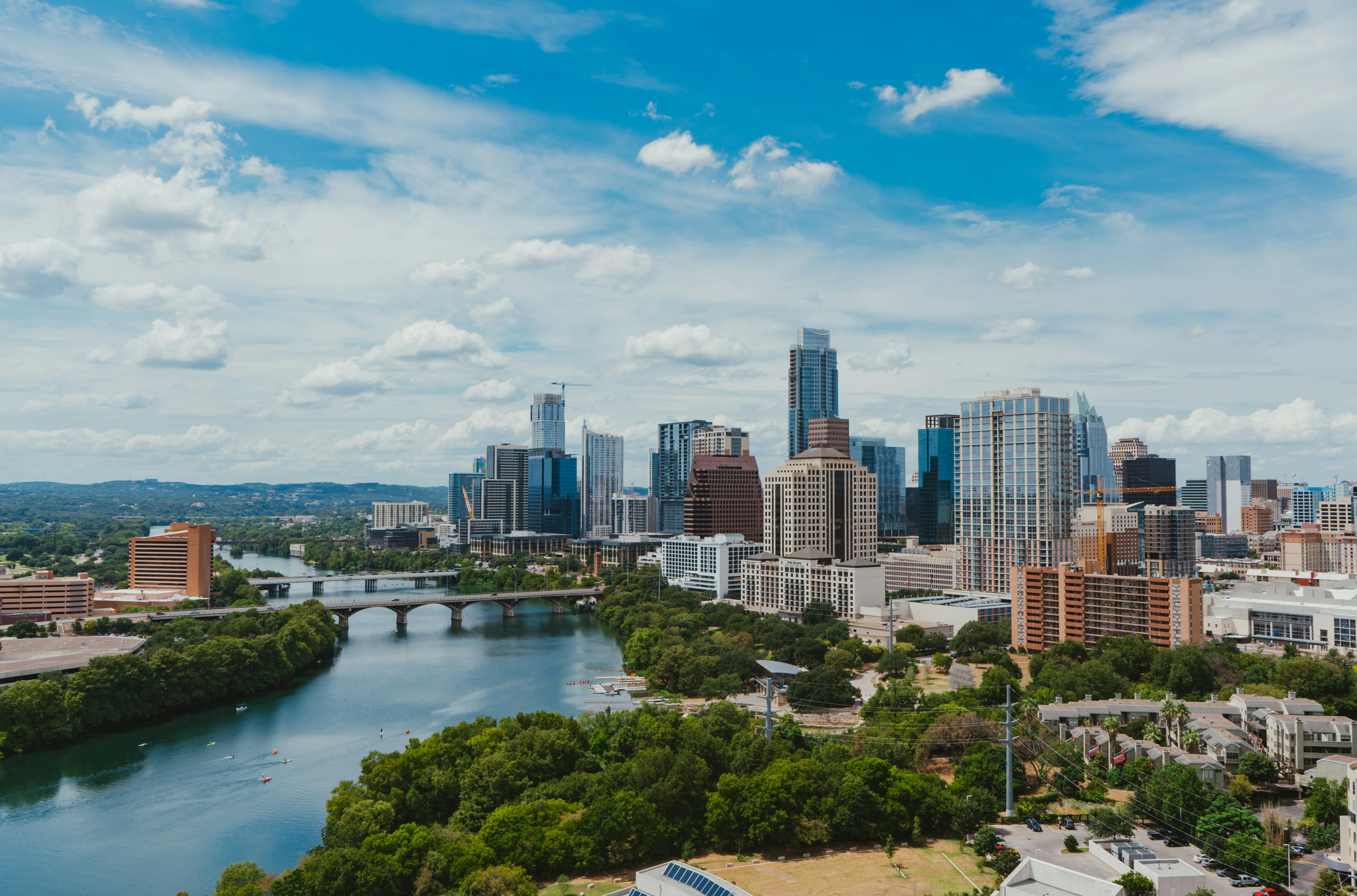 Vue d'Austin au coucher du soleil avec ses gratte-ciel emblématiques