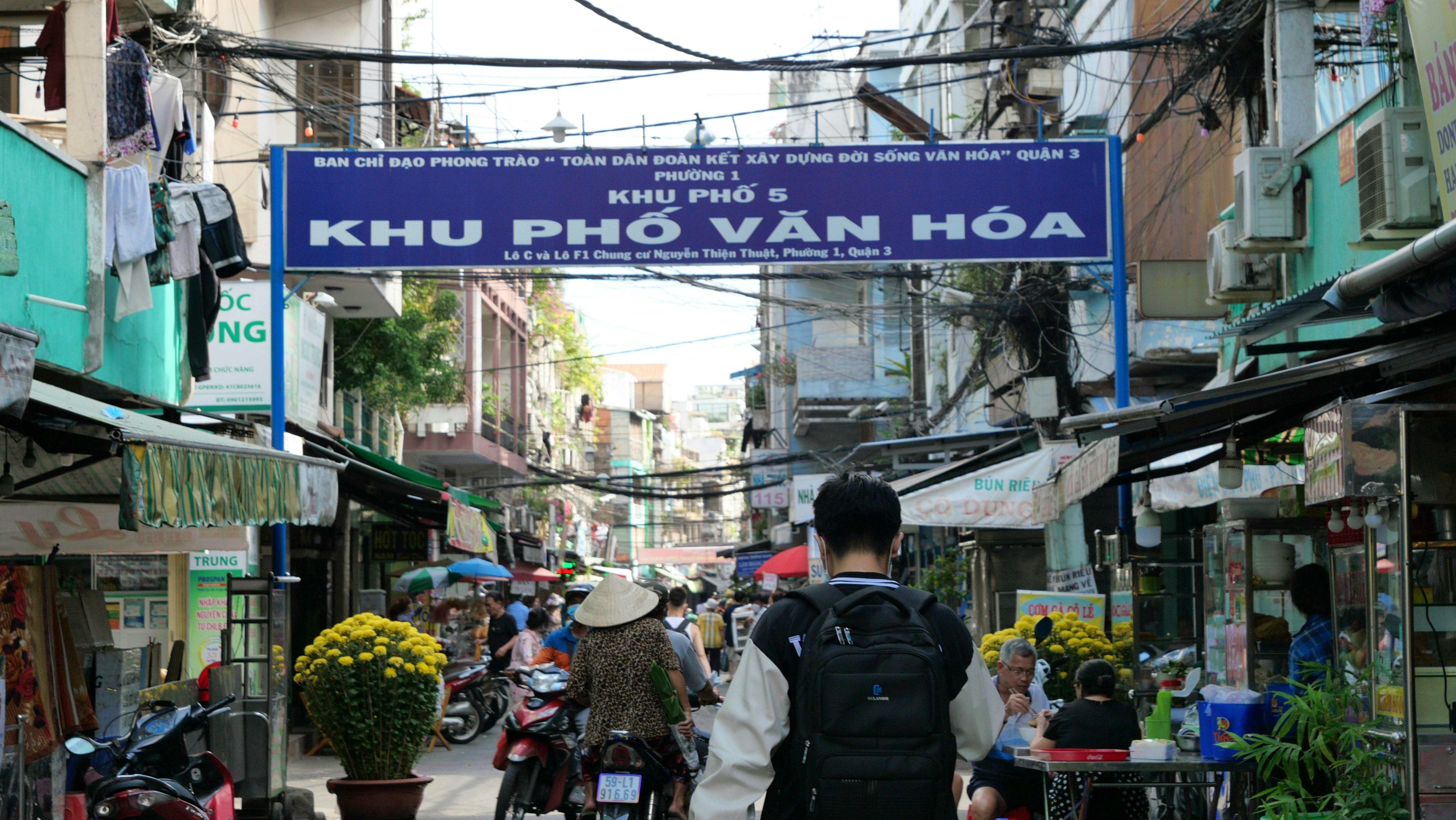 Panorama urbain et grouillant de Hô Chi Minh-Ville, Vietnam